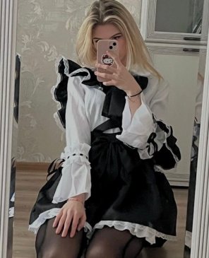 Милана, 22